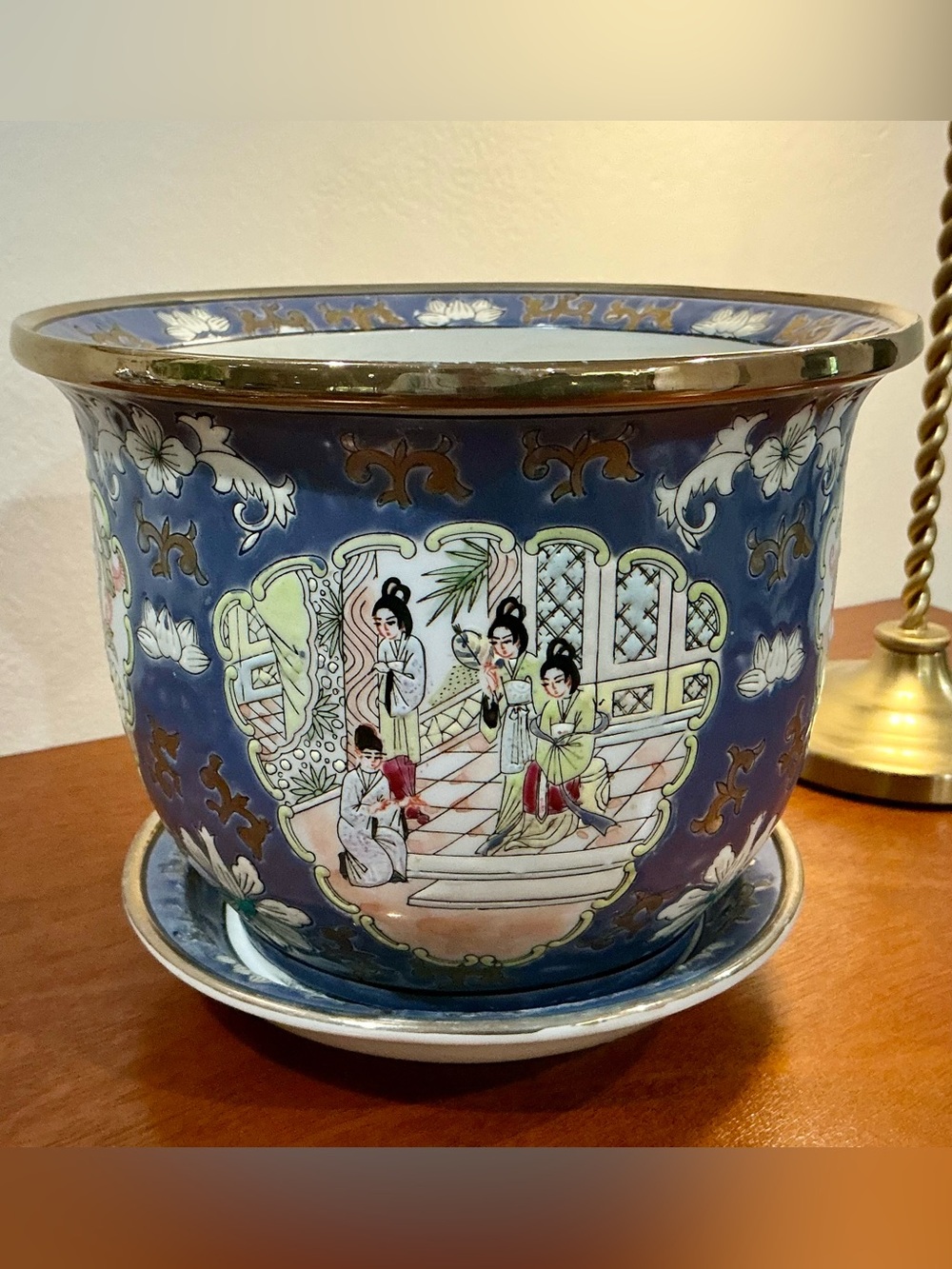 Vintage Chinese Satsuma Style Porcelain Fish Bowl Planter 6”with Underplate